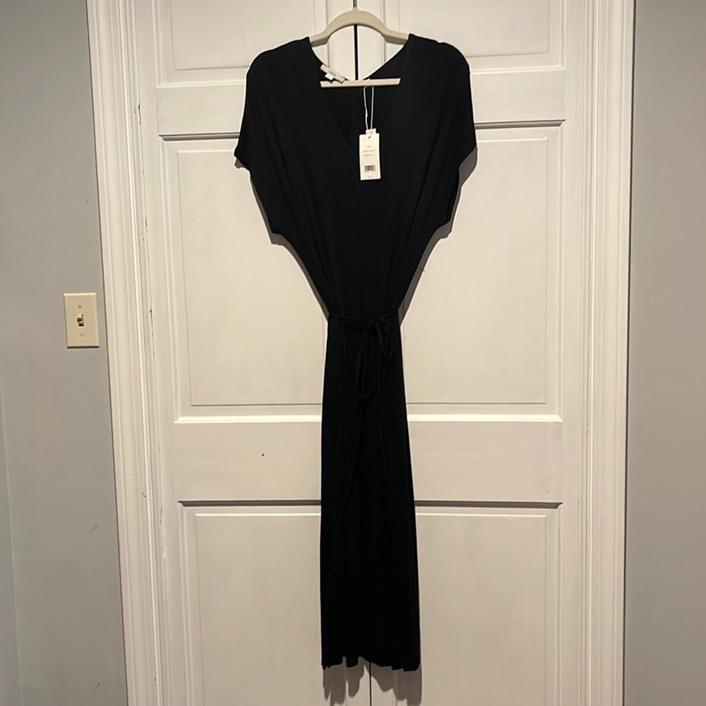 Large short sleeve Vince dress